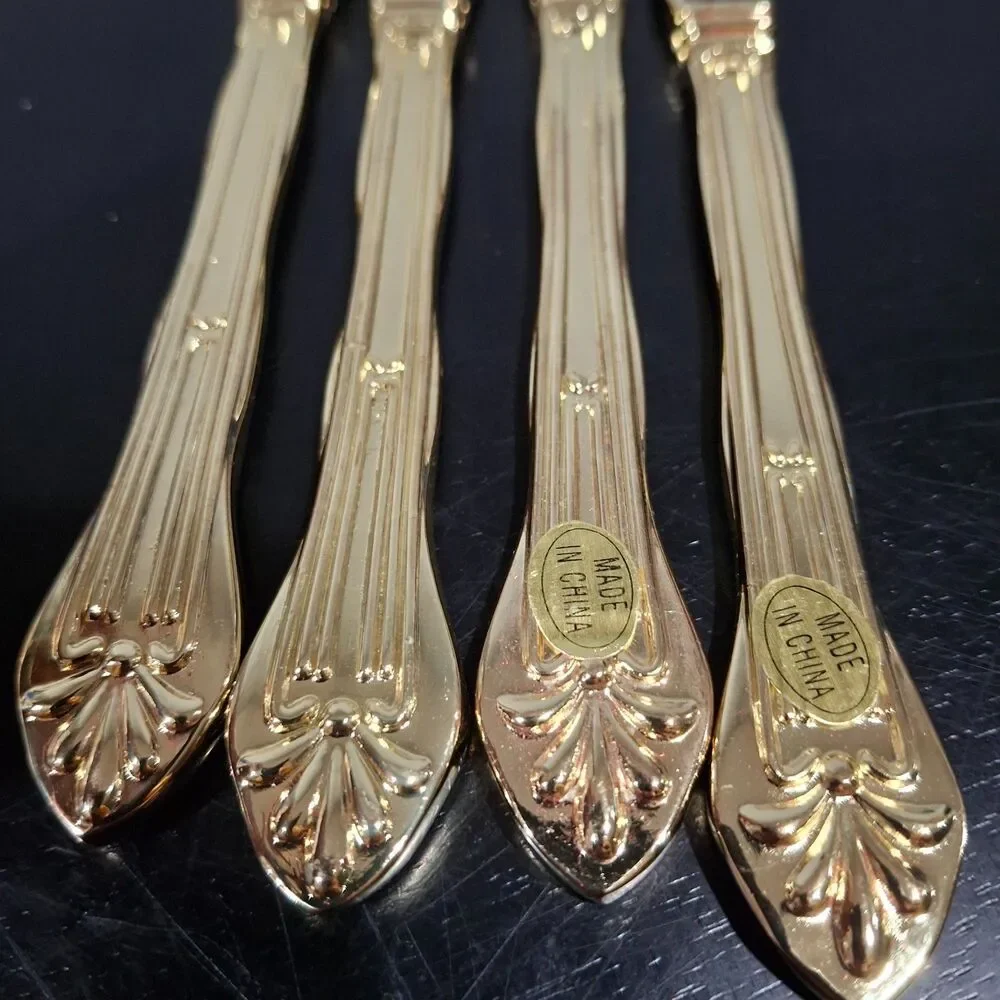 12 Goldtone Dinner Knives Replacement Flatware Made In China